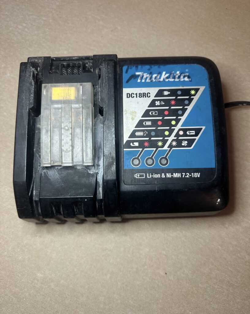 Makita DC18RC batterioplader