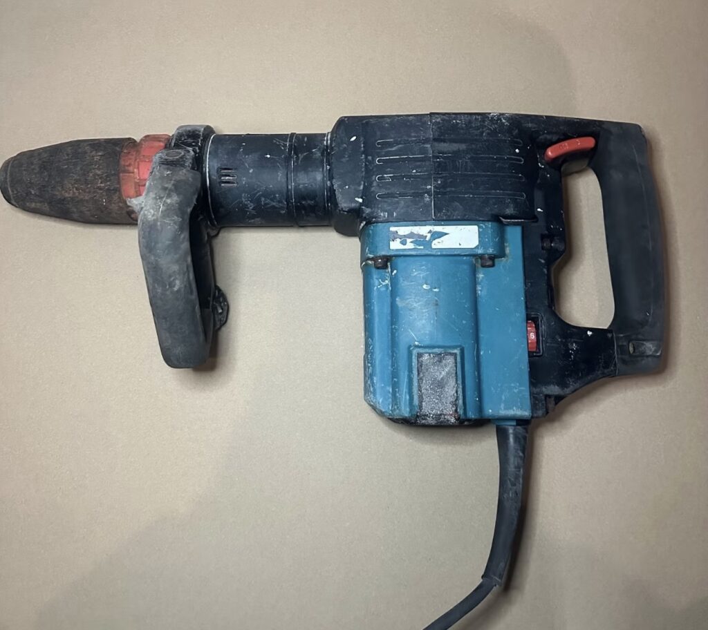 Makita HM1202C mejselhammer