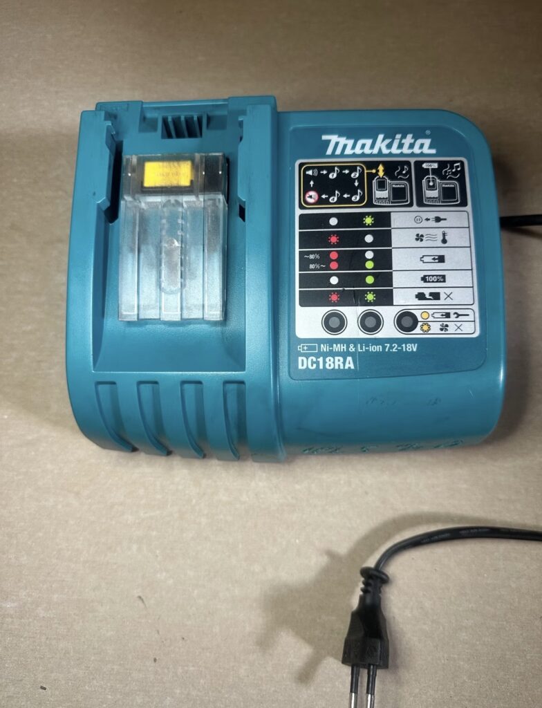 Makita DC18RA batterilader