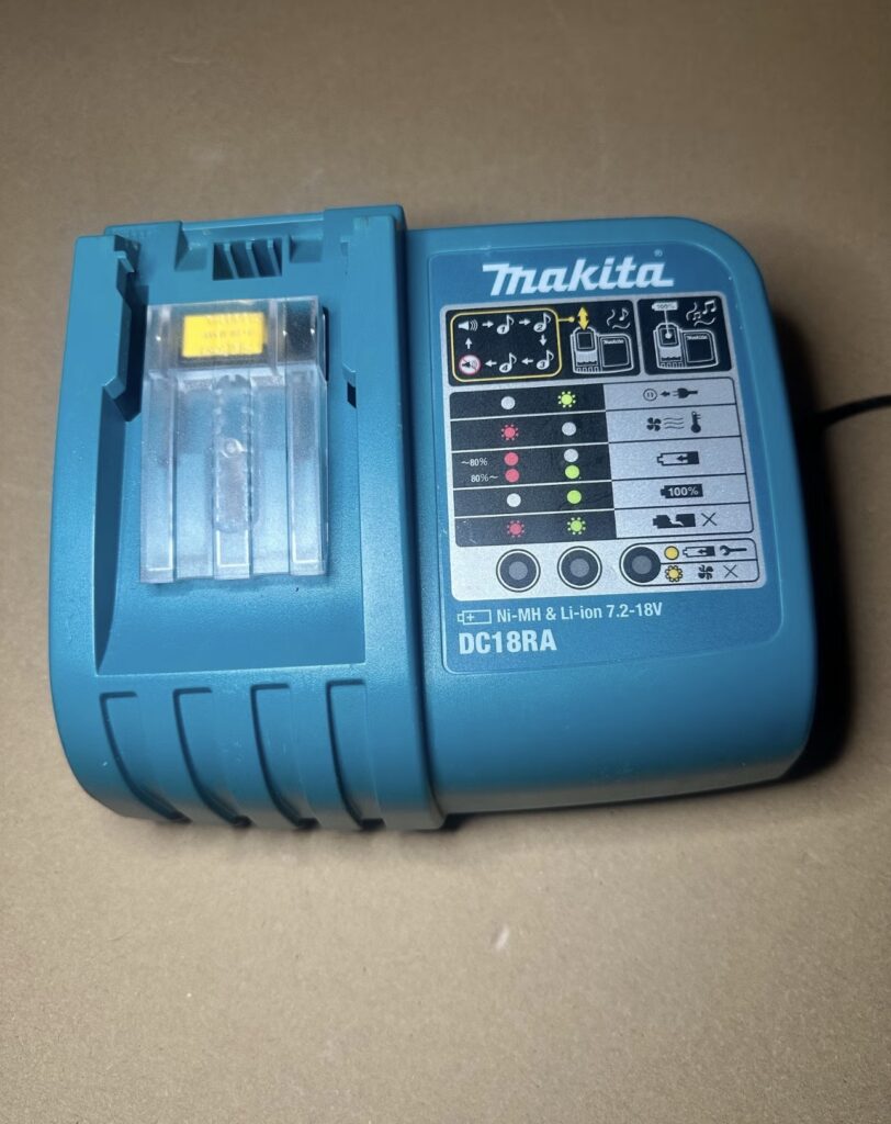Makita DC18RA batterilader