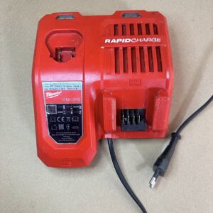 Milwaukee M12-18 FC RapidCharge batterilader