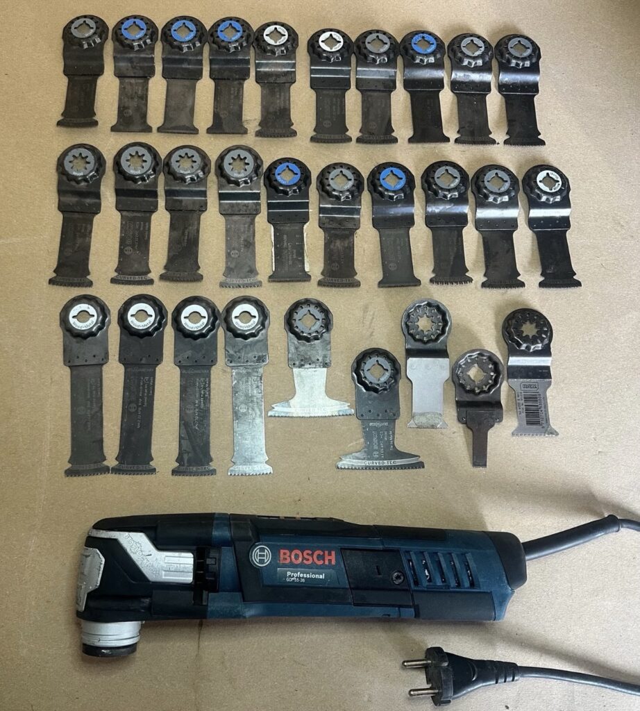 Bosch Professional multiværktøj med 27 klinger