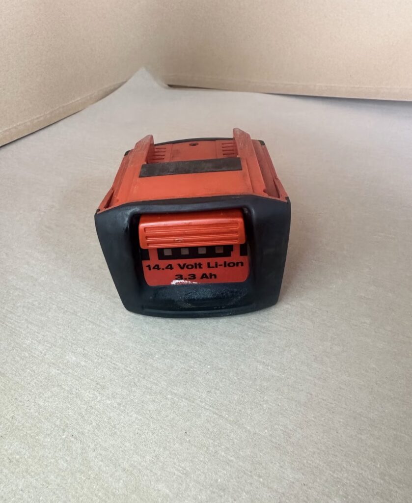 Hilti 14,4V Li-ion 3,3Ah batteri cpc