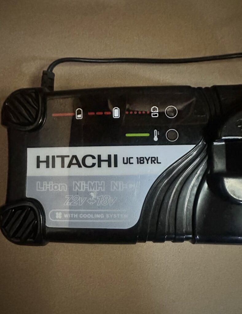 Hitachi UC 18YRL batterilader