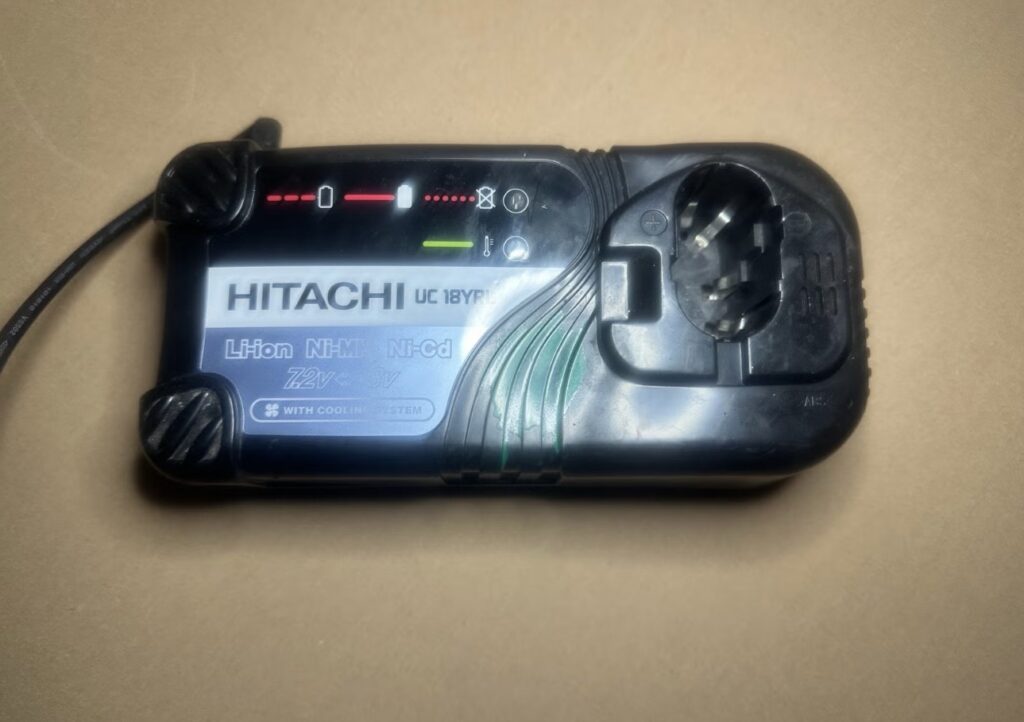 Hitachi UC 18YRL batterilader
